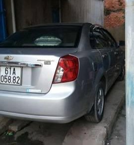 Chevrolet Lacetti 2012 - Bán ô tô Chevrolet Lacetti năm sản xuất 2012, màu bạc 