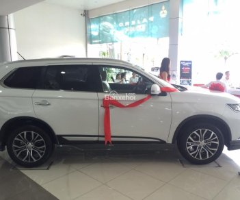 Mitsubishi Outlander CVT 2018 - "Siêu hot" Mitsubishi Outlander Nghệ An, 7 chỗ, góp 90%, lăn bánh khoảng 903 triệu, tại Nghệ An-Hà Tĩnh: 0963.773.462