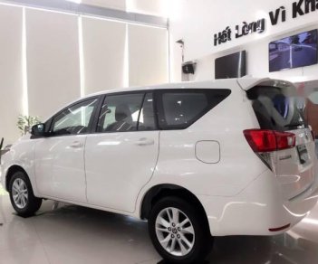 Toyota Innova 2018 - Cần bán xe Toyota Innova năm 2018, màu trắng