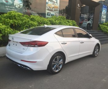 Hyundai Elantra 2018 - Bán Elantra 1.6 số tự động, khuyến mãi lên đến 100 triệu đồng