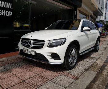 Mercedes-Benz GLC-Class GLC 300 2017 - Bán Mercedea GLC 300 sản xuất 2017, màu trắng, chạy 8.000km