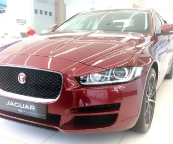 Jaguar XE 2018 - Bán Jaguar Portfolio - Red - Tặng trước bạ! Nhiều khuyến mãi xe giao ngay