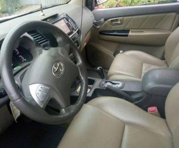 Toyota Fortuner 2014 - Bán xe Toyota Fortuner đời 2014, màu trắng số tự động