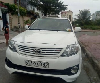 Toyota Fortuner 2014 - Bán xe Toyota Fortuner đời 2014, màu trắng số tự động