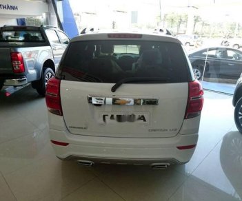 Chevrolet Captiva 2017 - Bán Chevrolet Captiva sản xuất năm 2017, màu trắng  