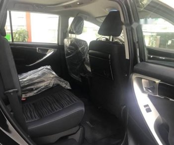 Toyota Innova Venturer 2018 - Bán Toyota Innova Venturer 2018, màu đen