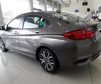 Honda City CVT 2018 - Bán xe Honda City CVT sản xuất 2018, màu bạc, giá chỉ 559 triệu