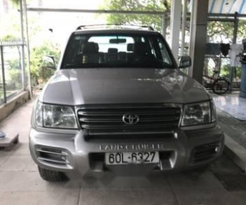 Toyota Land Cruiser 2004 - Bán lại xe Toyota Land Cruiser năm sản xuất 2004, màu bạc