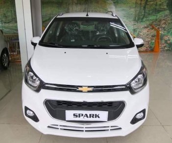 Chevrolet Spark LT 2018 - Bán ô tô Chevrolet Spark LT đời 2018, màu trắng