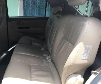 Toyota Fortuner  2.7 2012 - Bán Toyota Fortuner 2.7 năm 2012, màu bạc chính chủ giá cạnh tranh