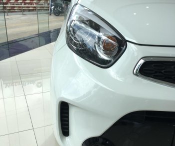 Kia Morning Si AT 2018 - Bán Kia Morning Si AT sản xuất 2018, màu trắng, giá niêm yết 379tr