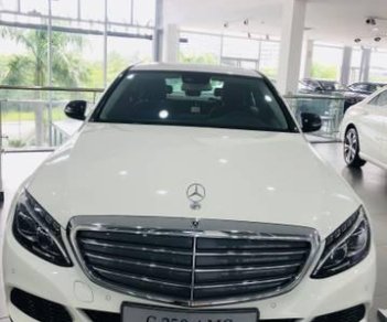 Mercedes-Benz C class  C250 AMG  2018 - Bán Mercedes C250 AMG năm 2018, màu trắng, nhập khẩu 