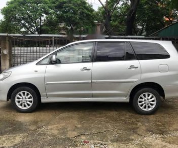 Toyota Innova 2013 - Cần bán xe Toyota Innova năm 2013, màu bạc  