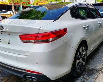 Kia Optima  2.0AT  2017 - Bán Kia Optima 2.0AT 2017, màu trắng