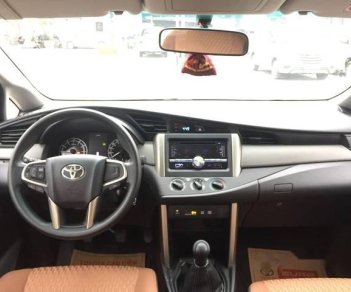 Toyota Innova   E 2016 - Chính chủ bán Toyota Innova E sản xuất năm 2016, màu xám