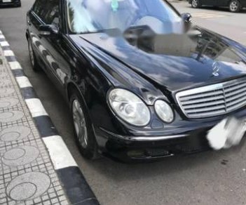 Mercedes-Benz E class E200 2005 - Bán xe Mercedes E200 đời 2005, màu đen, giá tốt