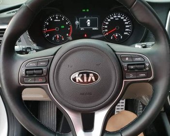 Kia Optima  2.0AT  2017 - Bán Kia Optima 2.0AT 2017, màu trắng