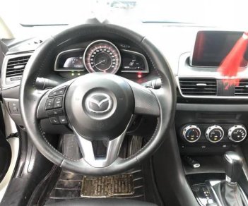 Mazda 3 1.5AT 2015 - Cần bán lại xe Mazda 3 1.5AT 2015, màu trắng chính chủ, giá chỉ 595 triệu