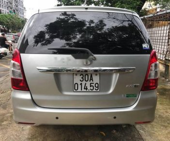 Toyota Innova 2013 - Cần bán xe Toyota Innova năm 2013, màu bạc  