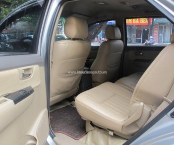 Toyota Fortuner 2.5G 2014 - Bán Toyota Fortuner 2.5G năm 2014, màu bạc