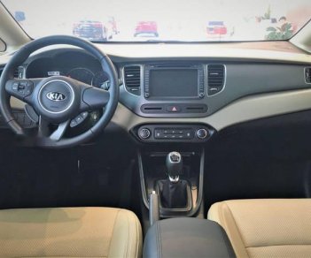 Kia Rondo 2018 - Bán xe Kia Rondo sản xuất năm 2018, màu trắng 