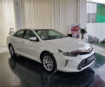 Toyota Camry   2.5Q   2018 - Cần bán Toyota Camry 2.5Q năm 2018, màu trắng