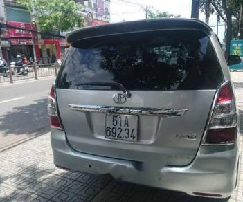 Toyota Innova   2013 - Bán Toyota Innova sản xuất năm 2013, màu bạc còn mới, 530tr