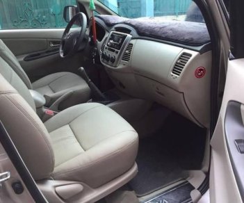 Toyota Innova 2015 - Bán Toyota Innova sản xuất năm 2015, màu vàng cát, số sàn