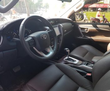 Toyota Fortuner 2.7V (4x4) 2016 - Bán ô tô Toyota Fortuner 2.7V (4x4) năm sản xuất 2016, màu đen, nhập khẩu
