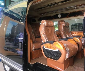 Ford Transit Mới   Limousine 2018 - Xe Mới Ford Transit Limousine 2018