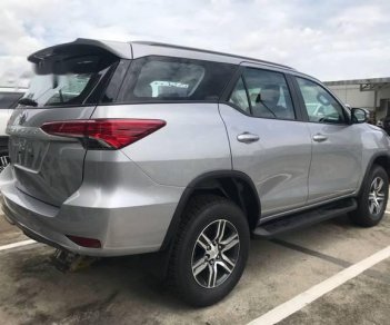 Toyota Fortuner   2018 - Bán xe Toyota Fortuner sản xuất 2018, màu bạc