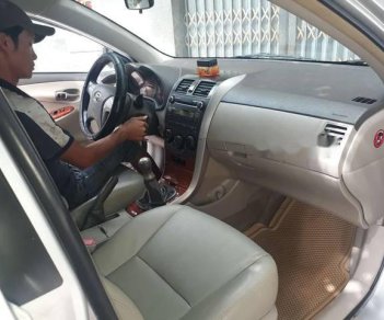 Toyota Corolla altis  G MT 2010 - Cần bán xe Toyota Corolla Altis 2010, màu bạc, giá chỉ 438 triệu