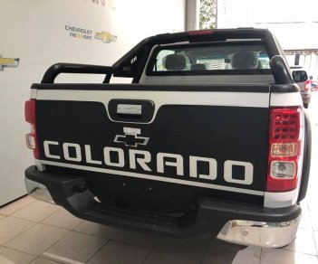 Chevrolet Colorado 2.8 AT 2018 - Chỉ còn 1 xe Colorado 2.8 màu trắng, nhanh tay có giá tốt và có xe, trả góp lãi suất ưu đãi