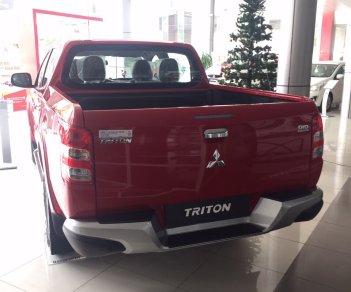 Mitsubishi Triton 4x2 AT 2018 - Bán Mitsubishi 4x2 AT đời 2018, màu đỏ, nhập khẩu nguyên chiếc. Có xe giao ngay