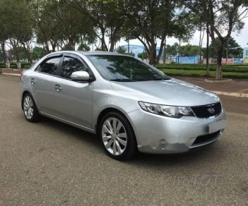 Kia Forte   2010 - Bán ô tô Kia Forte sản xuất năm 2010, màu bạc xe gia đình