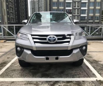 Toyota Fortuner   2018 - Bán xe Toyota Fortuner sản xuất 2018, màu bạc