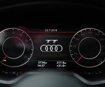 Audi TT 2015 - Bán Audi TT năm sản xuất 2015, màu trắng, nhập khẩu nguyên chiếc