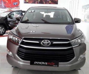 Toyota Innova 2018 - Cần bán Toyota Innova đời 2018, màu xám, giá tốt