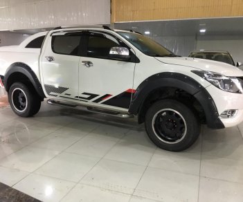 Mazda BT 50 2.2L 4x4MT 2017 - Bán Mazda BT 50 2.2 4x4 2017, màu trắng, nhập khẩu, 575tr