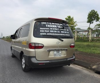 Hyundai Starex 2002 - Bán ô tô Hyundai Starex, 2002, màu vàng cát, xe nhập, máy dầu, 120 triệu