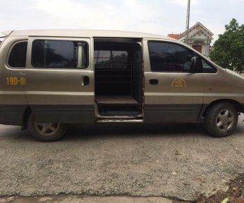 Hyundai Starex 2002 - Bán ô tô Hyundai Starex, 2002, màu vàng cát, xe nhập, máy dầu, 120 triệu