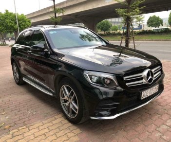 Mercedes-Benz GLC-Class 300 2016 - Cần bán Mercedes-Benz GLC300 đăng ký lần đầu 2016, màu đen mới 95%