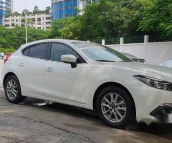 Mazda 3 2016 - Cần bán xe Mazda 3 2016, màu trắng, 640 triệu