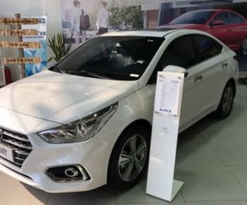 Hyundai Accent  MT  2018 - Cần bán Hyundai Accent MT 2018, màu trắng 