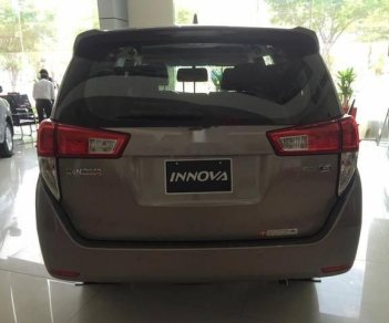 Toyota Innova   2018 - Bán ô tô Toyota Innova đời 2018, màu xám 