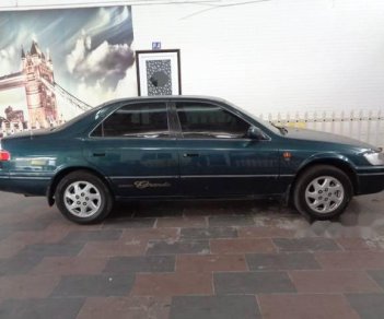 Toyota Camry 3.0 V 6 2001 - Cần bán gấp Toyota Camry 3.0 V 6 sản xuất 2001, nhập khẩu nguyên chiếc, giá 289tr