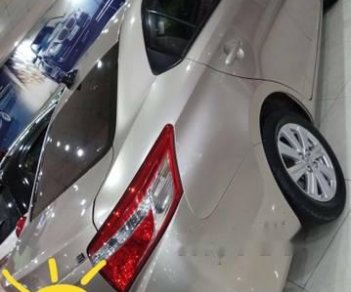 Toyota Vios E 2016 - Cần bán lại xe Toyota Vios E sản xuất 2016, màu bạc số sàn, giá tốt