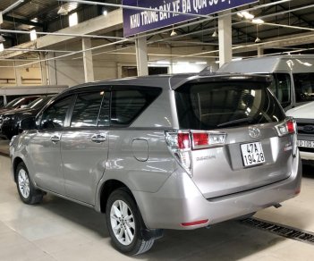 Toyota Innova 2016 - Cần bán xe Toyota Innova đời 2016, màu nâu