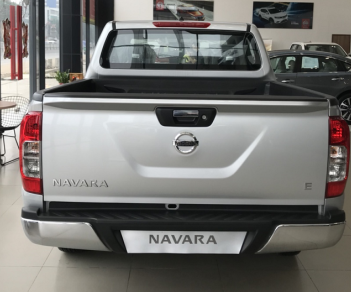 Nissan Navara E 2018 - Bán Nissan Navara E đời 2018, màu bạc, nhập khẩu
