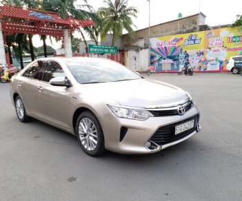 Toyota Camry 2.0AT 2017 - Bán Toyota Camry 2.0AT sản xuất năm 2017, xe nhập